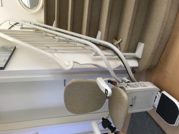 PractiComfort Treppenlift K7 Ergo / Platinum Curve | Bild 2
