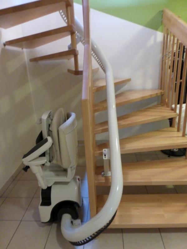 ThyssenKrupp Sitzlift Flow 2 | Bild 3