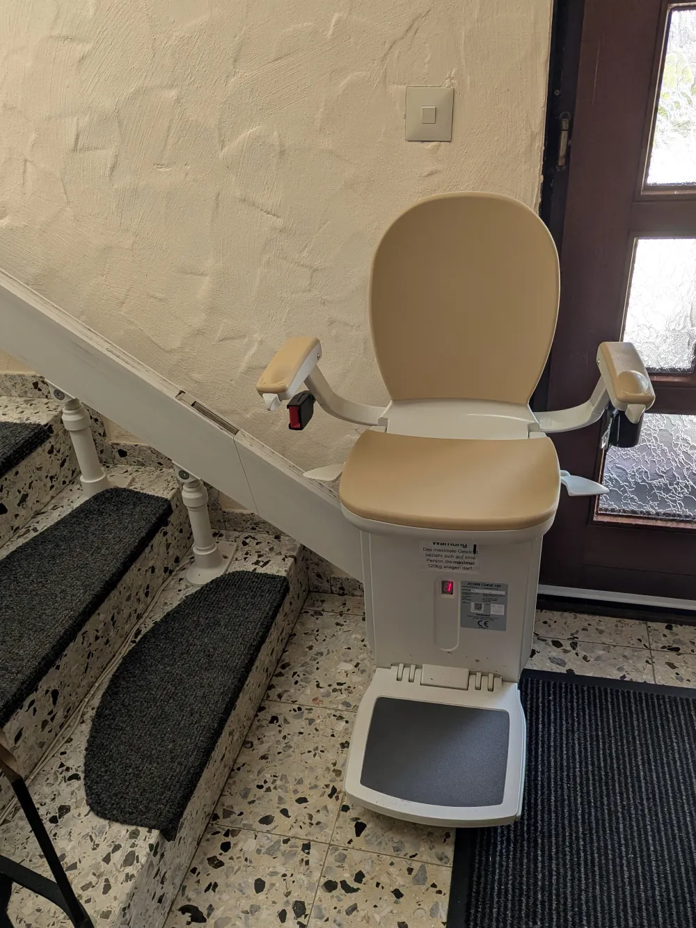 Acorn Curve 180 mit Klappschiene